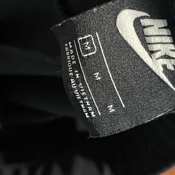 Mens Nike Tech Shorts Size M - Picture 2 of 2